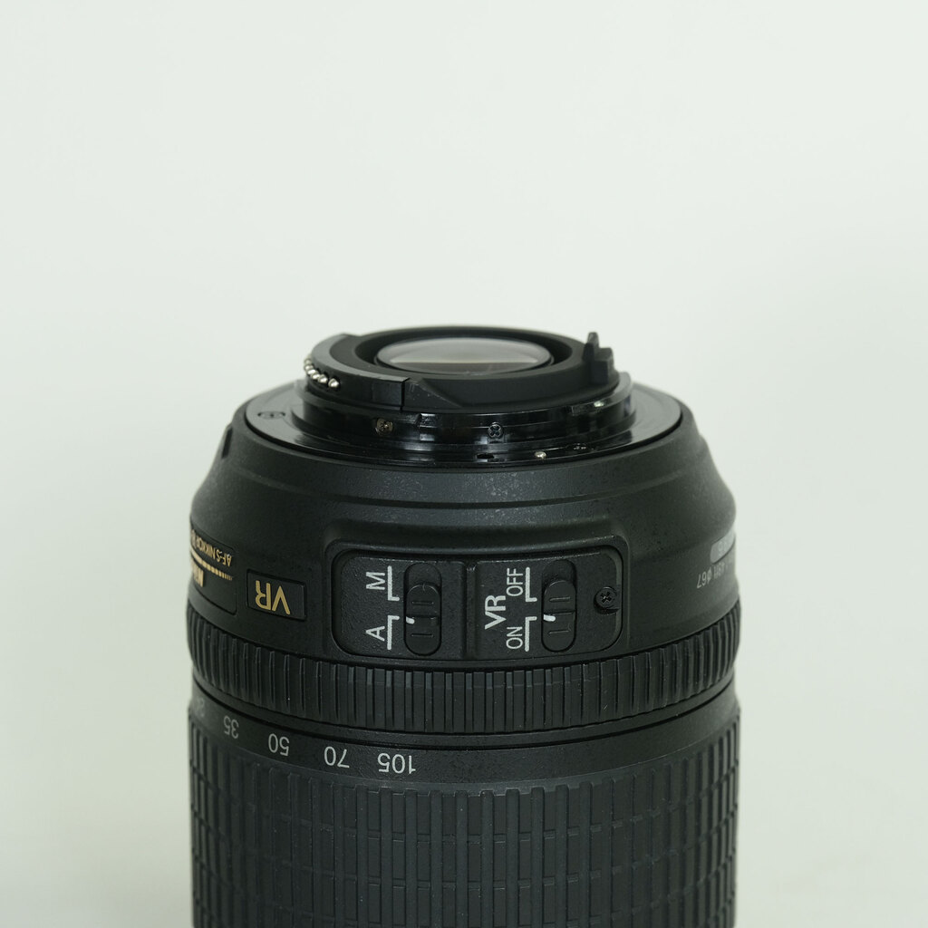 Nikon AF-S DX NIKKOR 18-105mm F3.5-5.6G ED VR