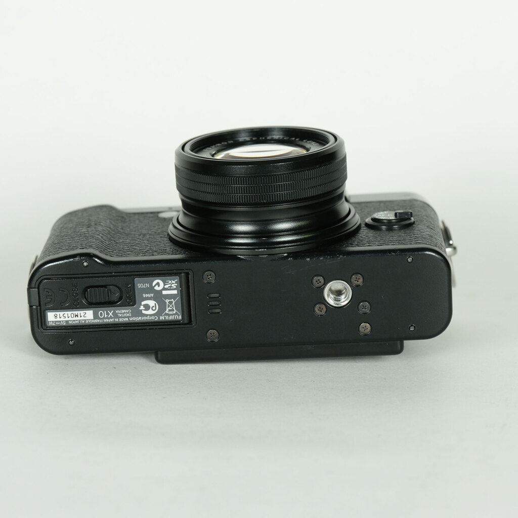 FUJIFILM X10 ブラック FUJIFILM X10 ブラック
