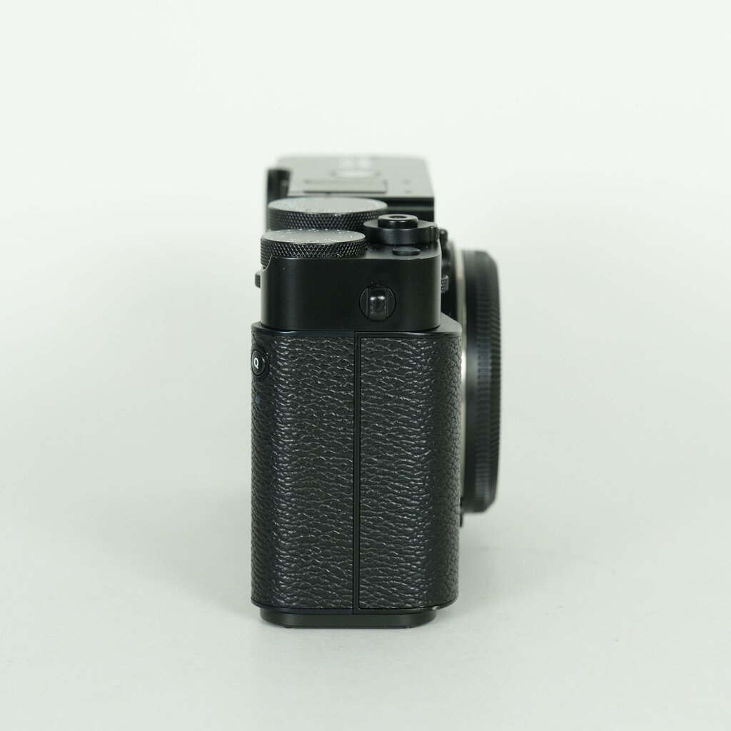 FUJIFILM X-E5