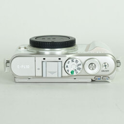 OLYMPUS PEN E-PL10