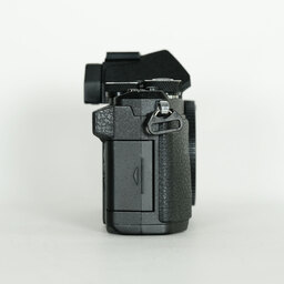 OLYMPUS OM-D E-M5 Mark II