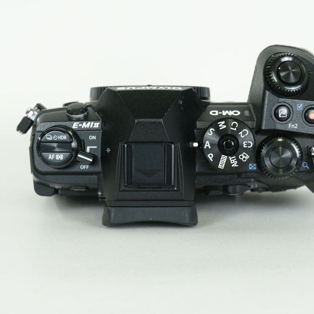 OLYMPUS OM-D E-M1 Mark II OLYMPUS OM-D E-M1 Mark II