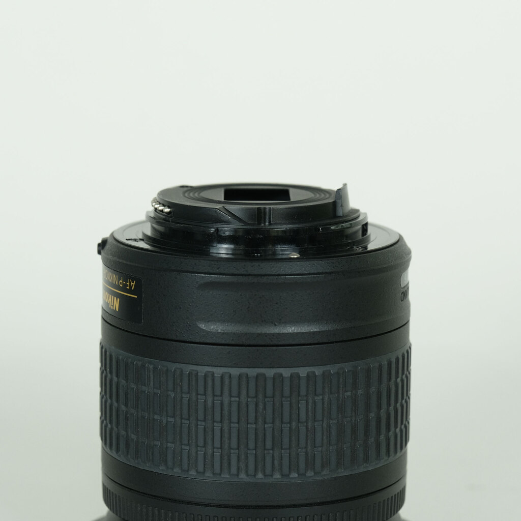 Nikon AF-P DX NIKKOR 10-20mm F4.5-5.6G VR Nikon AF-P DX NIKKOR 10-20mm F4.5-5.6G VR