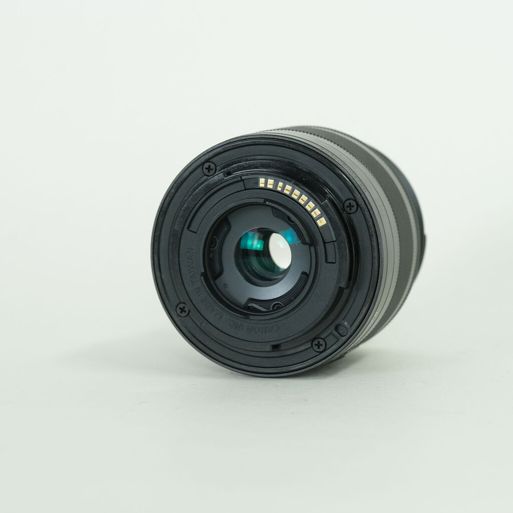 Canon EF-M15-45mm F3.5-6.3 IS STM Canon EF-M15-45mm F3.5-6.3 IS STM