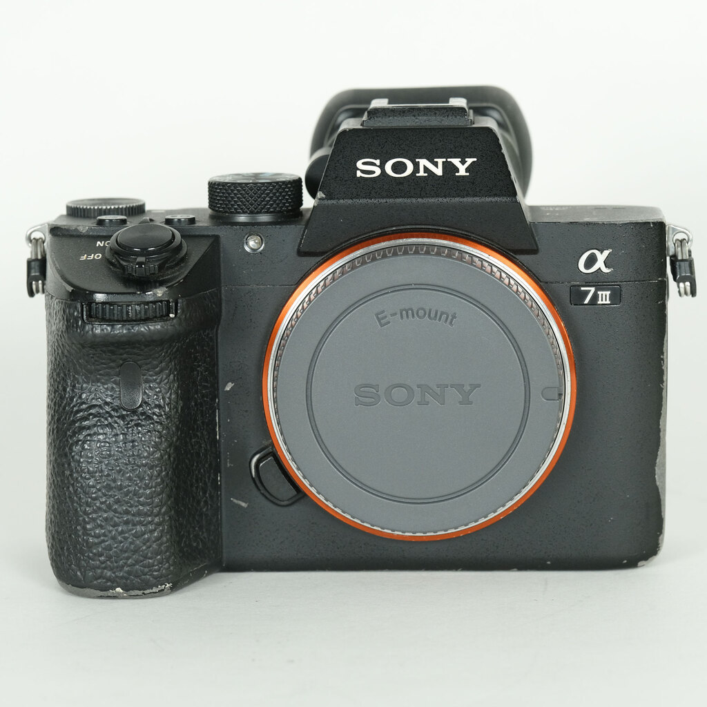 SONY α7 III(ILCE-7M3) SONY α7 III(ILCE-7M3)