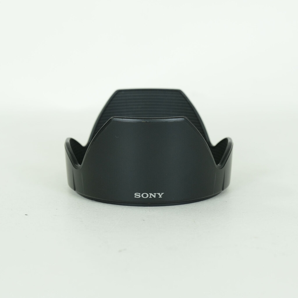 SONY E18-200mm F3.5-6.3 OSS LE SEL18200LE