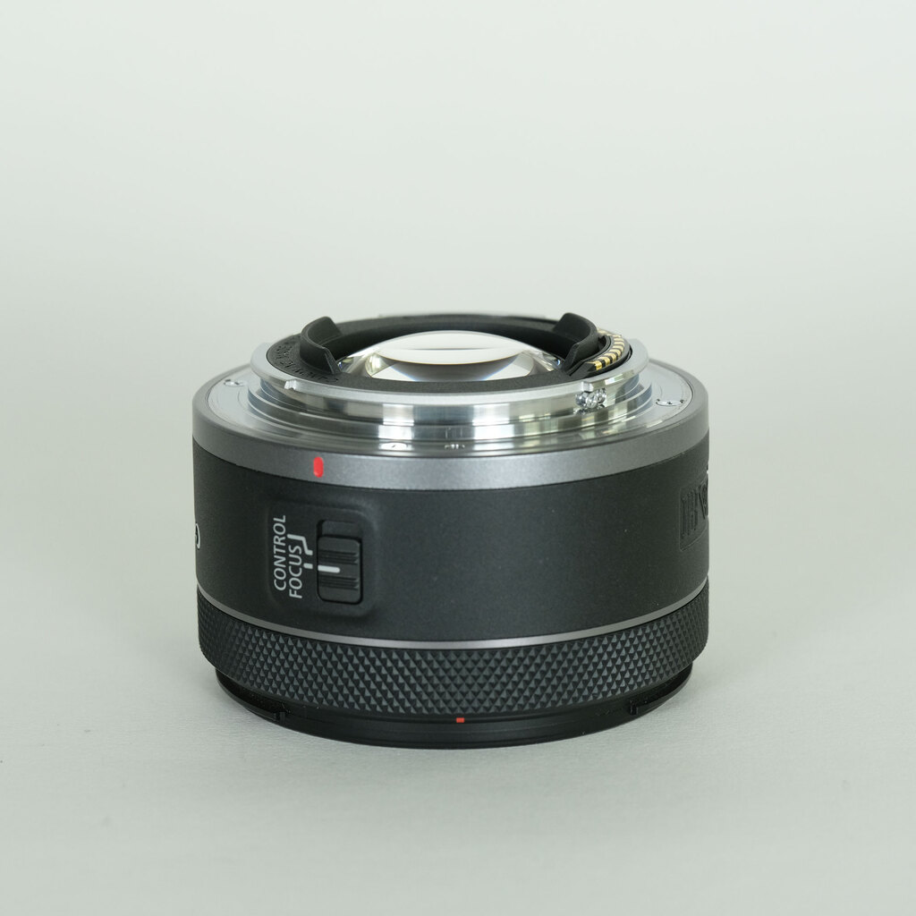 Canon RF16mm F2.8 STM