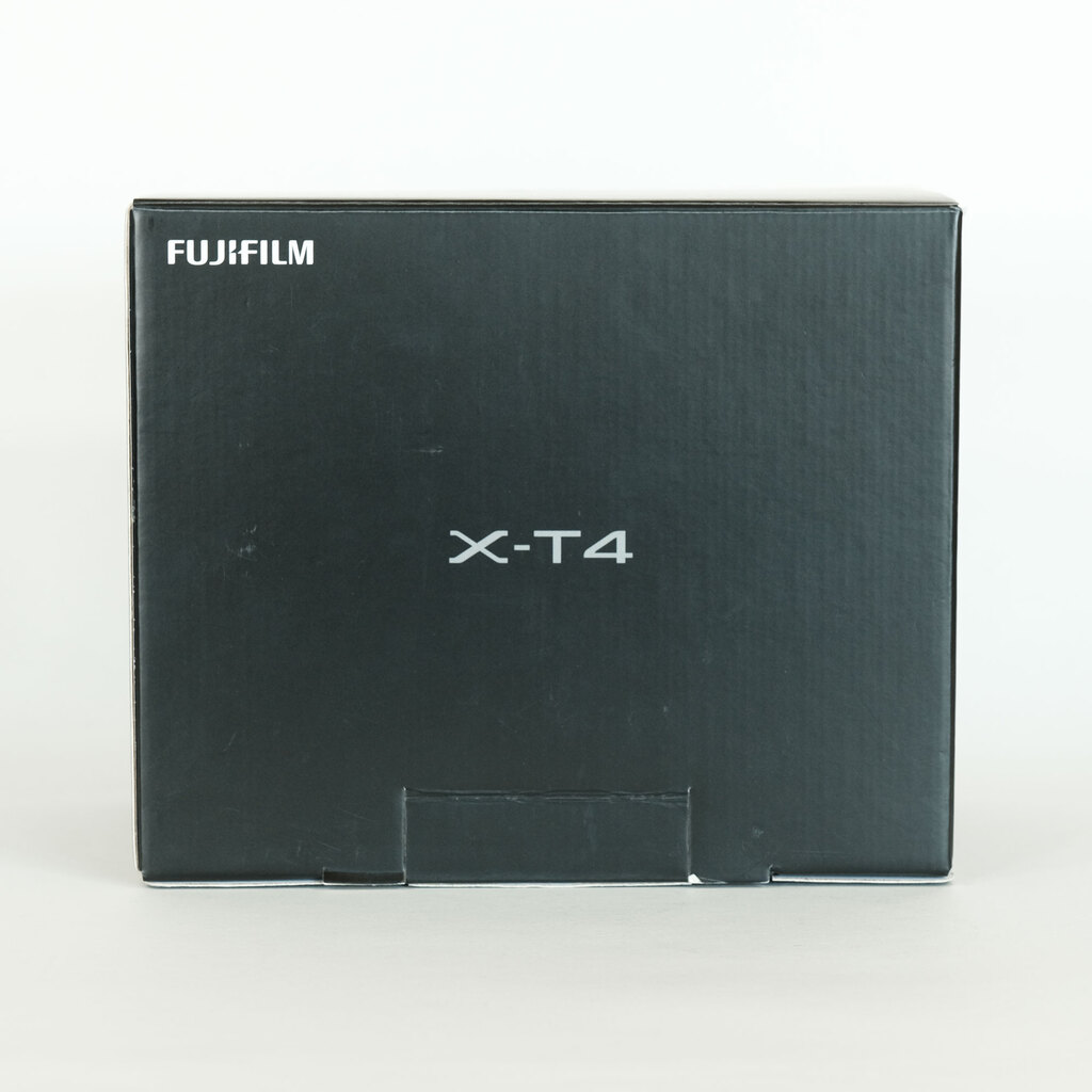 FUJIFILM X-T4 FUJIFILM X-T4