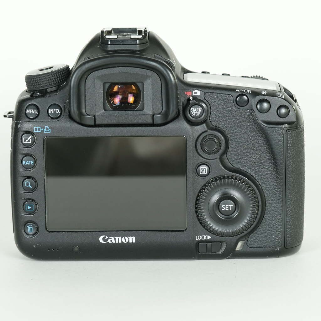 Canon EOS 5D Mark III Canon EOS 5D Mark III