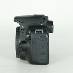 Canon EOS Kiss X7