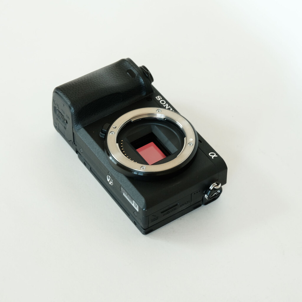 SONY α6400（ILCE-6400）の出品 | ONE SCENE（ワンシーン）