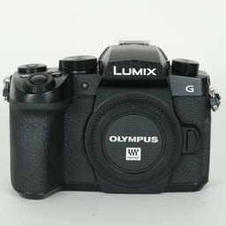 Panasonic LUMIX DC-G99 Panasonic LUMIX DC-G99