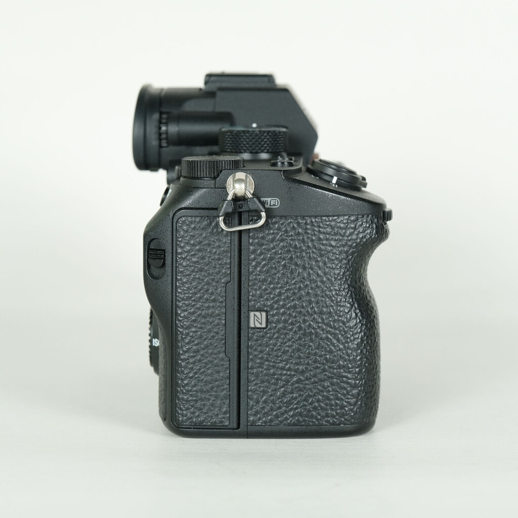 SONY α7 III(ILCE-7M3) SONY α7 III(ILCE-7M3)