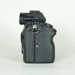 SONY α7 III(ILCE-7M3) SONY α7 III(ILCE-7M3)