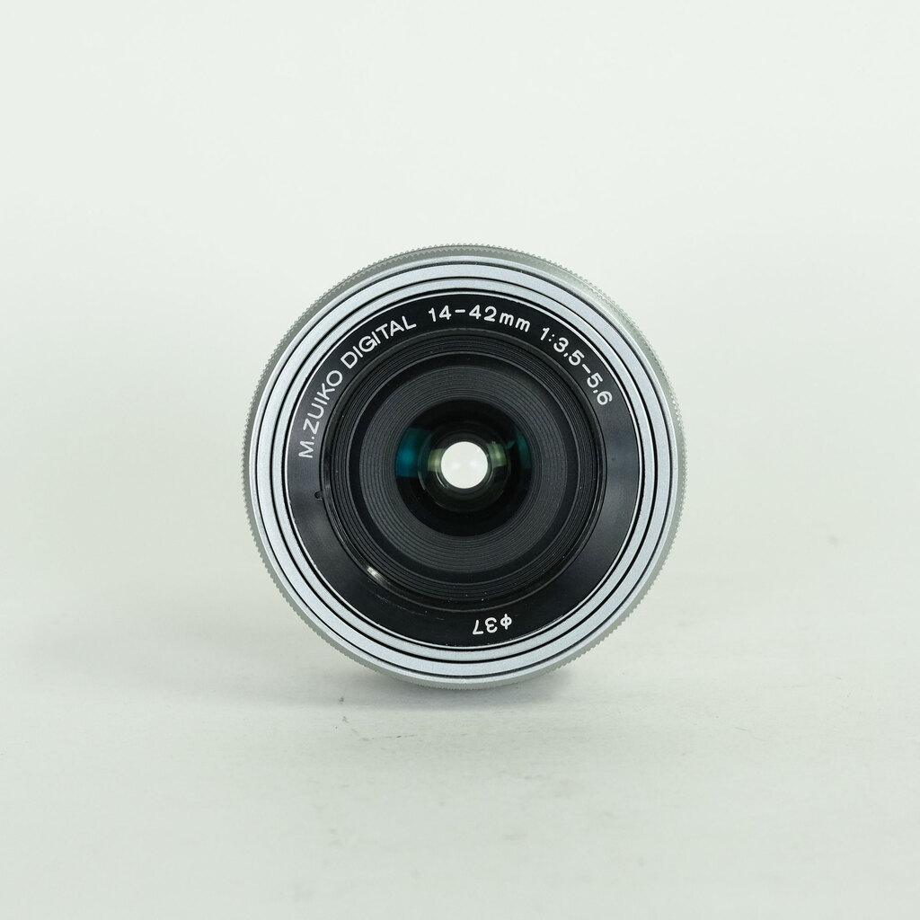 OLYMPUS M.ZUIKO DIGITAL ED 14-42mm F3.5-5.6 EZ シルバー