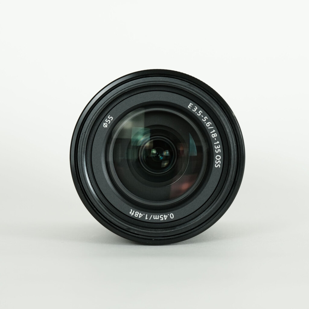 SONY E 18-135mm F3.5-5.6 OSS SEL18135