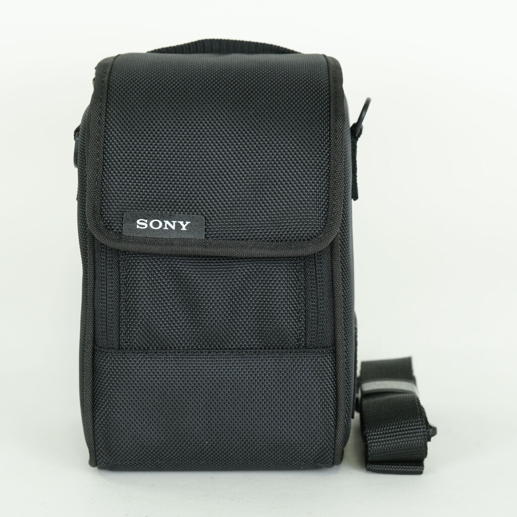 SONY FE 100mm F2.8 Macro GM OSS SEL100M28GM SONY FE 100mm F2.8 Macro GM OSS SEL100M28GM