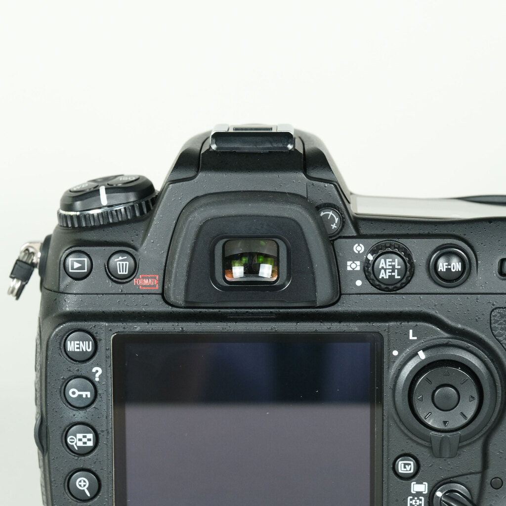 Nikon D300S ボディの出品 | ONE SCENE（ワンシーン）