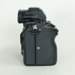 SONY α7 III（ILCE-7M3）