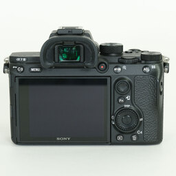 SONY α7 III(ILCE-7M3) SONY α7 III(ILCE-7M3)