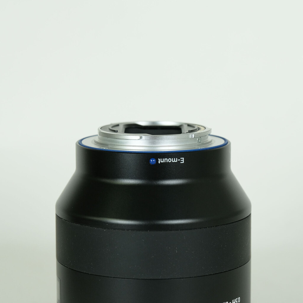 Carl Zeiss Batis 2/40 CF [ソニーE用]の出品 | ONE SCENE（ワンシーン）