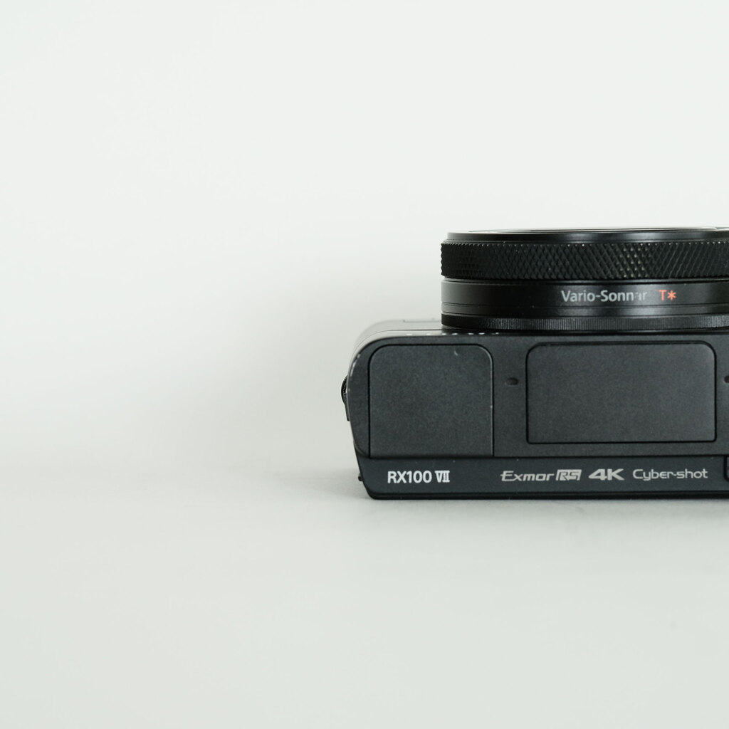 SONY Cyber-shot DSC-RX100M7 SONY Cyber-shot DSC-RX100M7