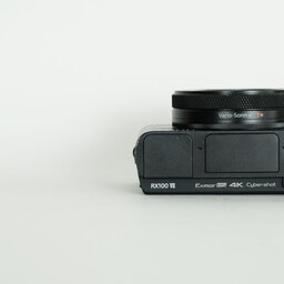 SONY Cyber-shot DSC-RX100M7 SONY Cyber-shot DSC-RX100M7