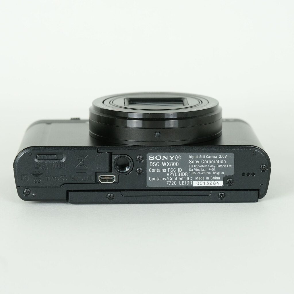 SONY Cyber-shot DSC-WX800