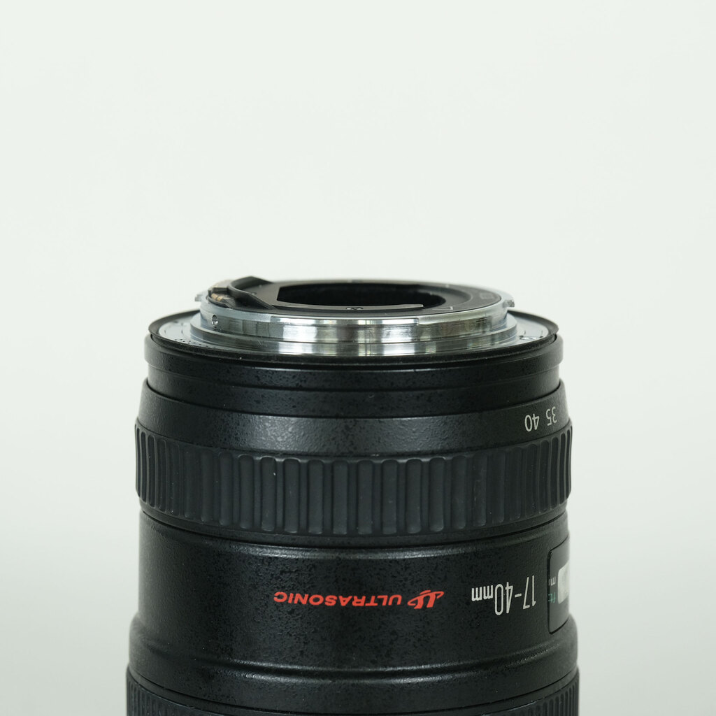 Canon EF17-40mm F4L USM Canon EF17-40mm F4L USM