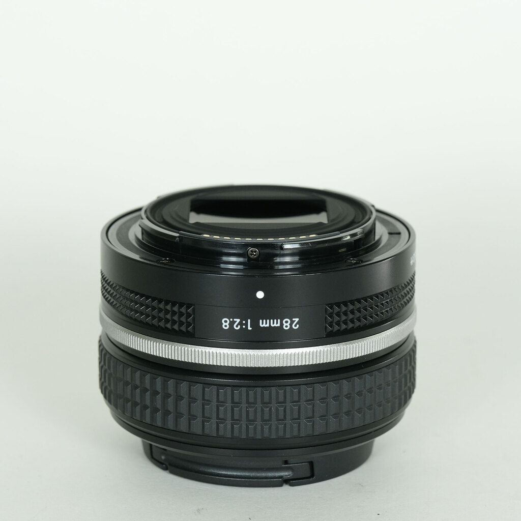 Nikon NIKKOR Z 28mm f/2.8