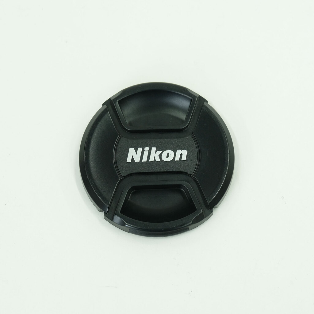Nikon AF-S VR Zoom-Nikkor 70-300mm F4.5-5.6G IF-ED Nikon AF-S VR Zoom-Nikkor 70-300mm F4.5-5.6G IF-ED