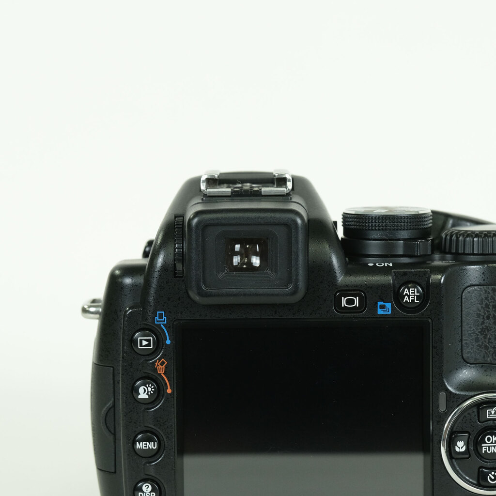 OLYMPUS CAMEDIA SP-570UZ