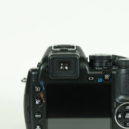 OLYMPUS CAMEDIA SP-570UZ