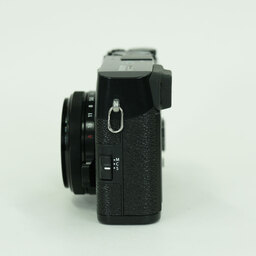 FUJIFILM X100F ブラック FUJIFILM X100F ブラック