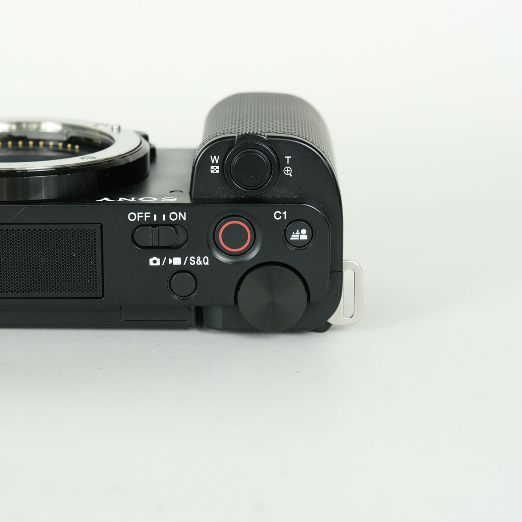 SONY VLOGCAM ZV-E10
