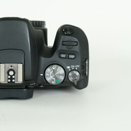 Canon EOS Kiss X9