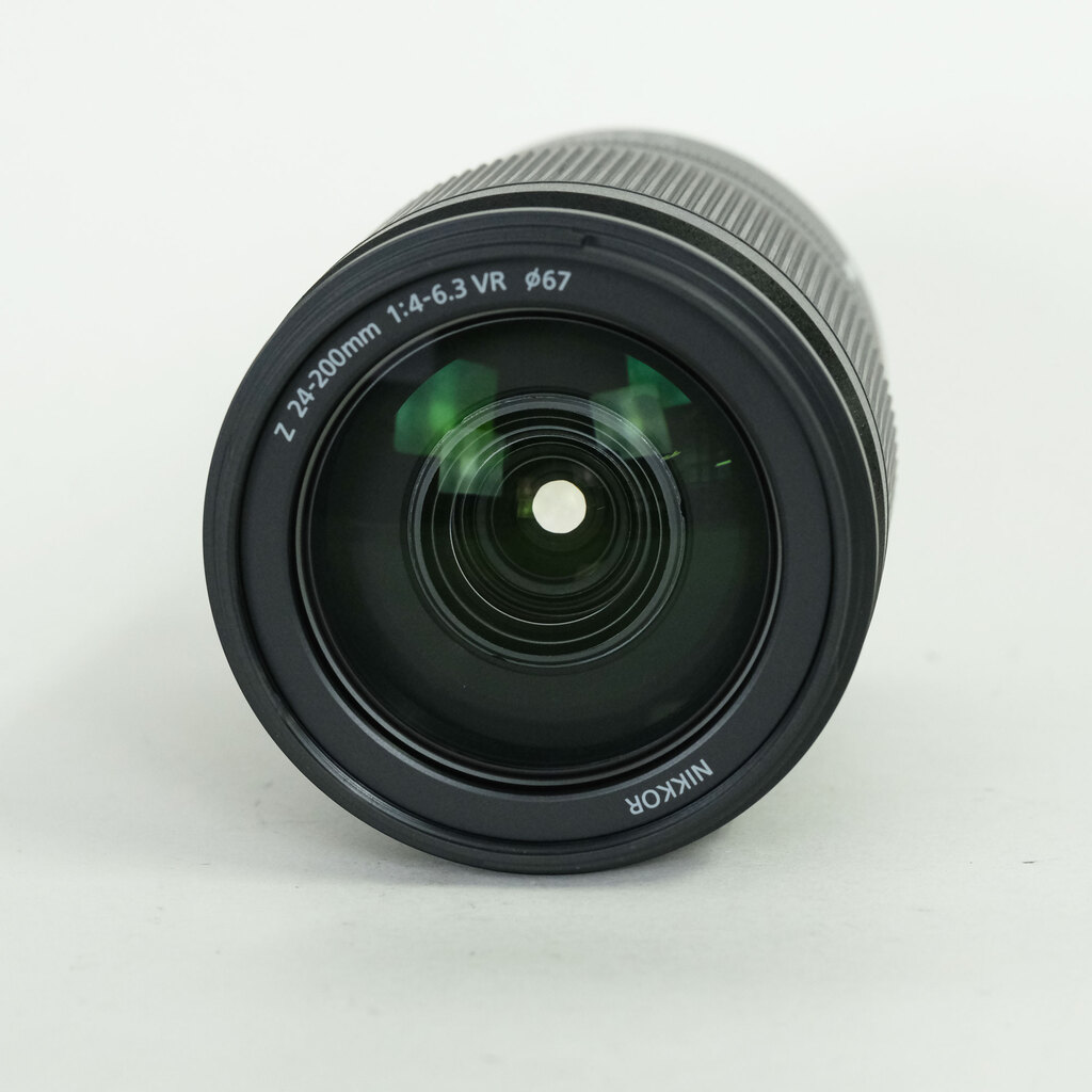 Nikon NIKKOR Z 24-200mm f/4-6.3 VR Nikon NIKKOR Z 24-200mm f/4-6.3 VR