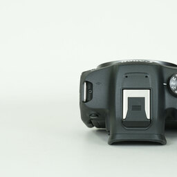 Canon EOS R7