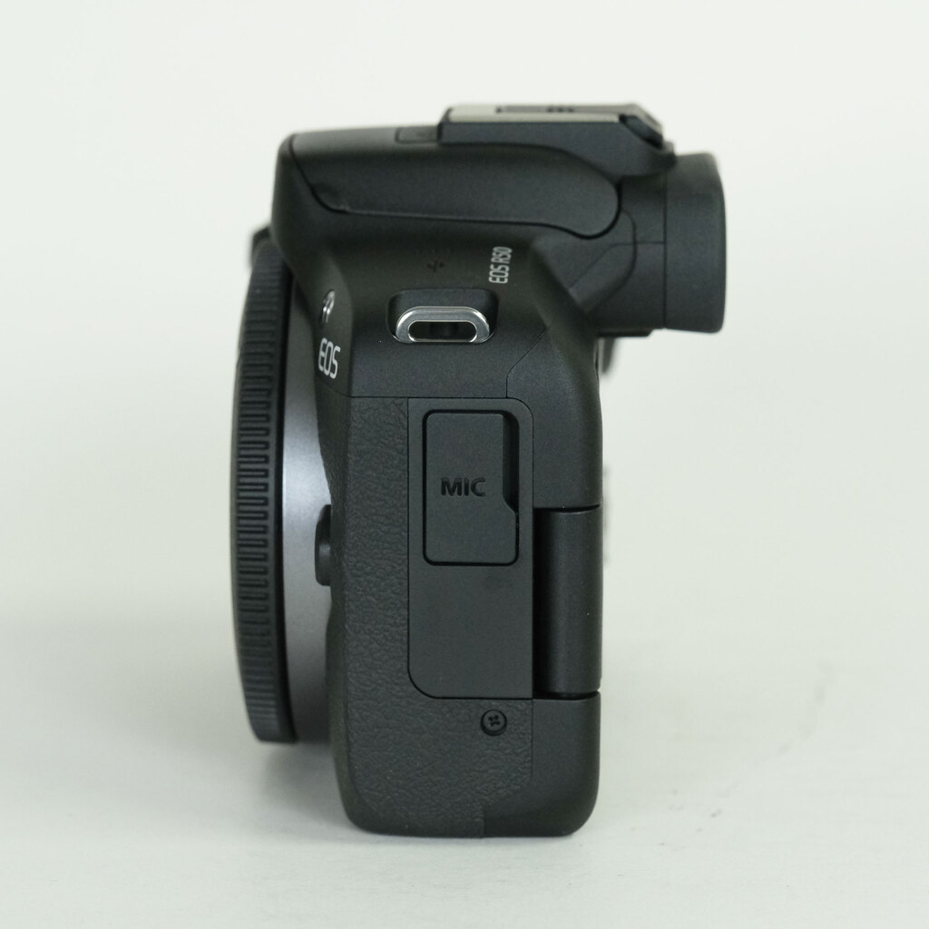 Canon EOS R50