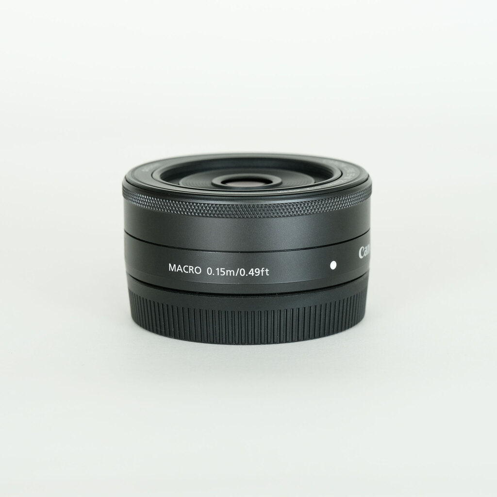 Canon EF-M22mm F2 STM