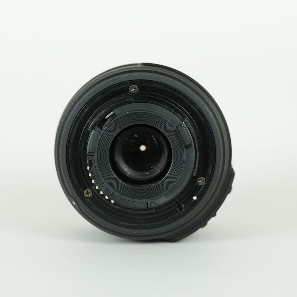 Nikon AF-S DX NIKKOR 18-55mm F3.5-5.6 G VRの出品 | ONE SCENE（ワン