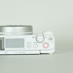 SONY VLOGCAM ZV-1 W ホワイト