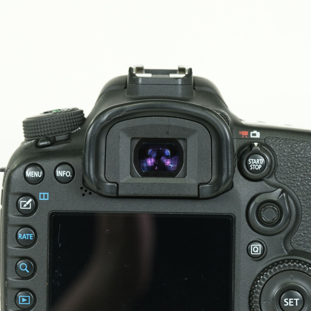 Canon EOS 7D Mark II Canon EOS 7D Mark II