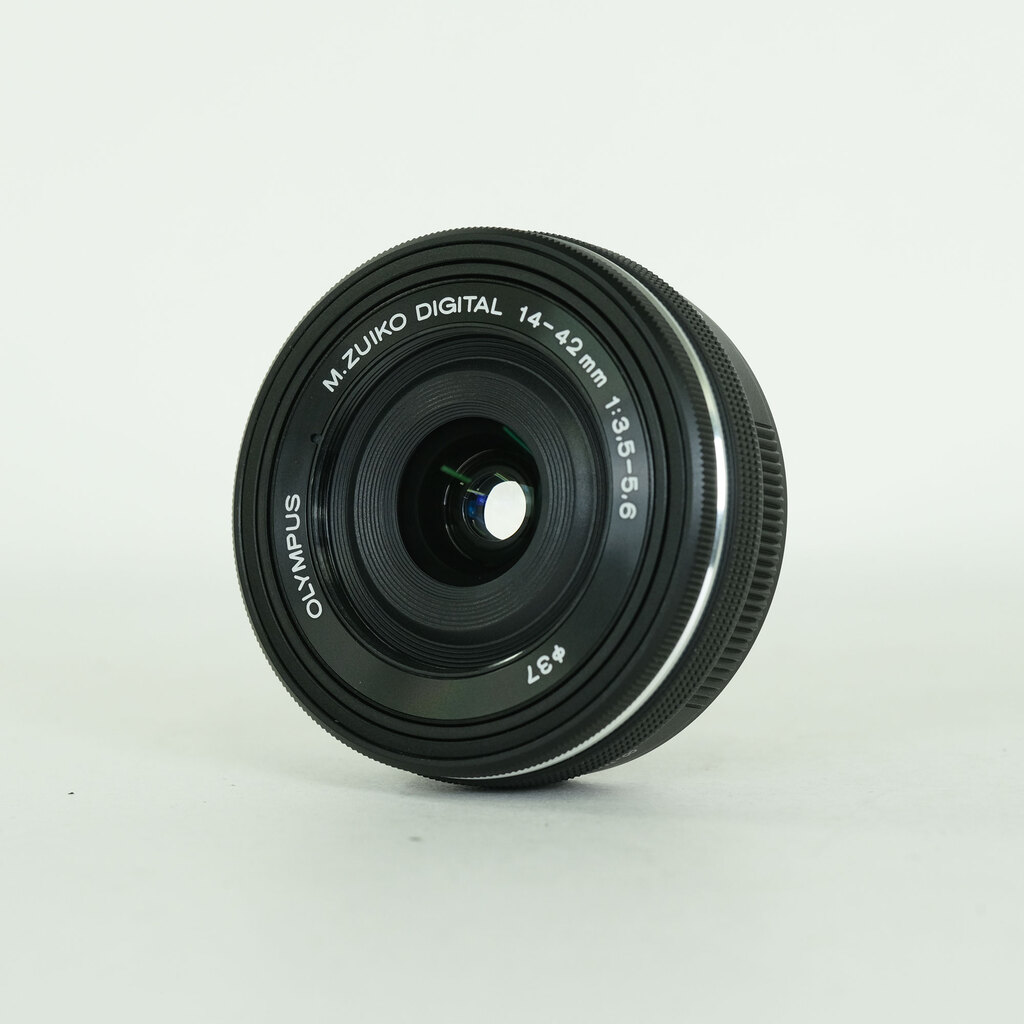 OLYMPUS M.ZUIKO DIGITAL ED 14-42mm F3.5-5.6 EZ ブラック
