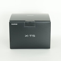 FUJIFILM X-T5