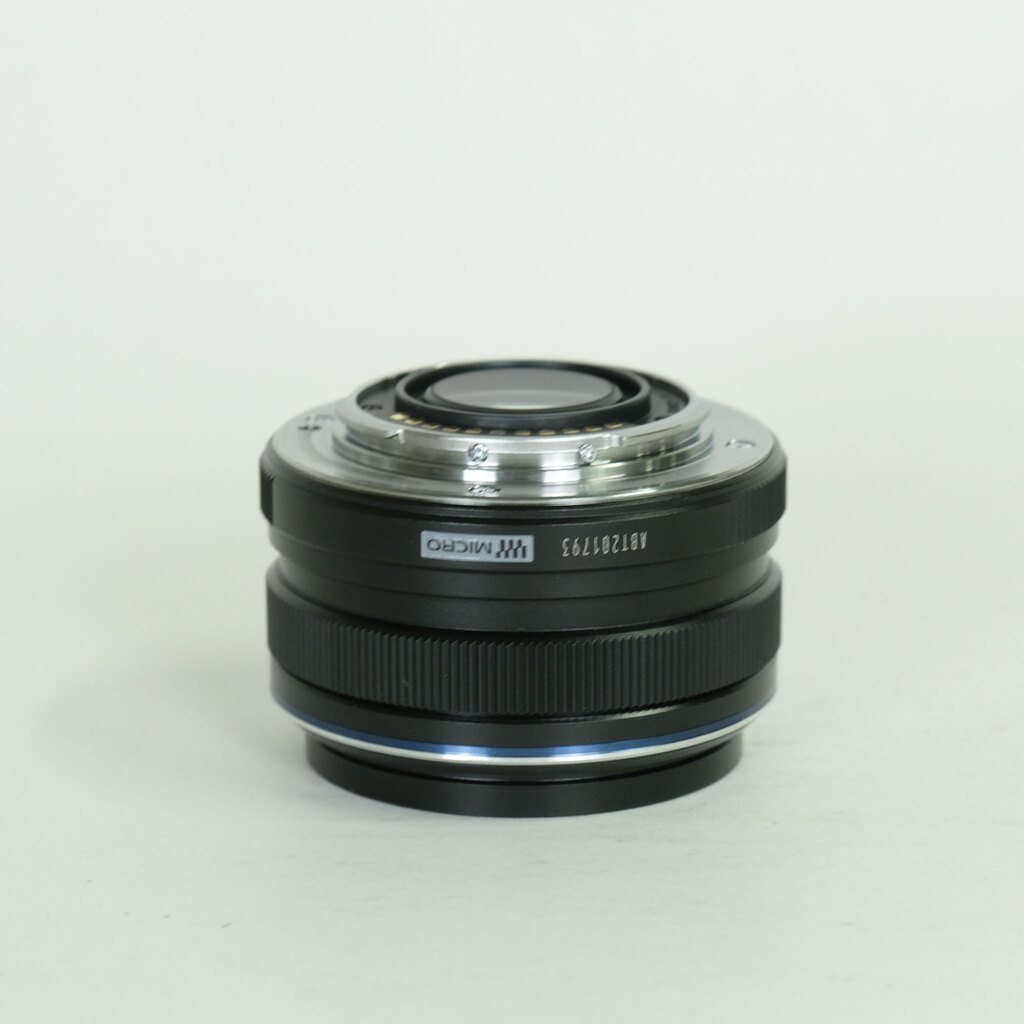 OLYMPUS M.ZUIKO DIGITAL 17mm F1.8