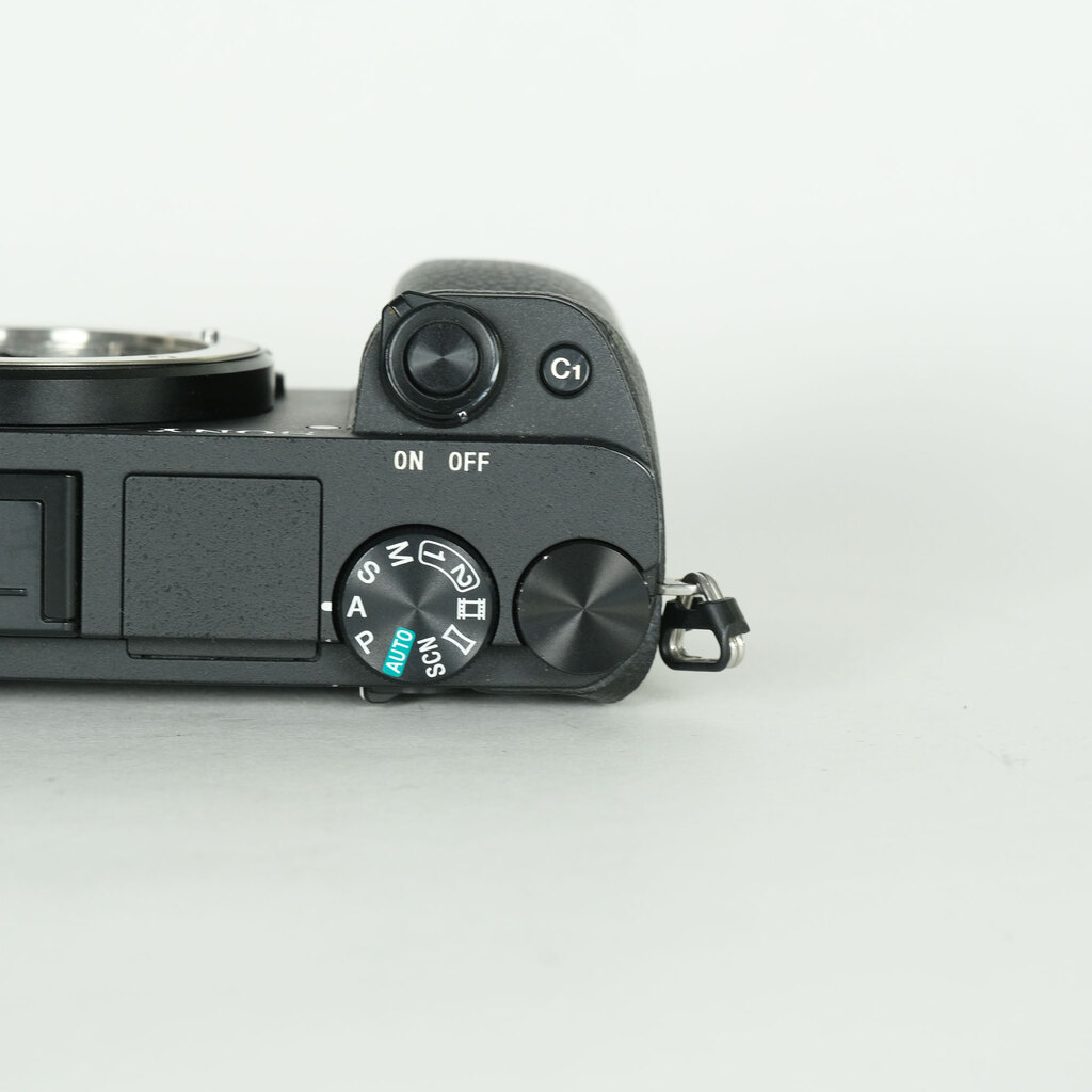 SONY α6300(ILCE-6300) SONY α6300(ILCE-6300)