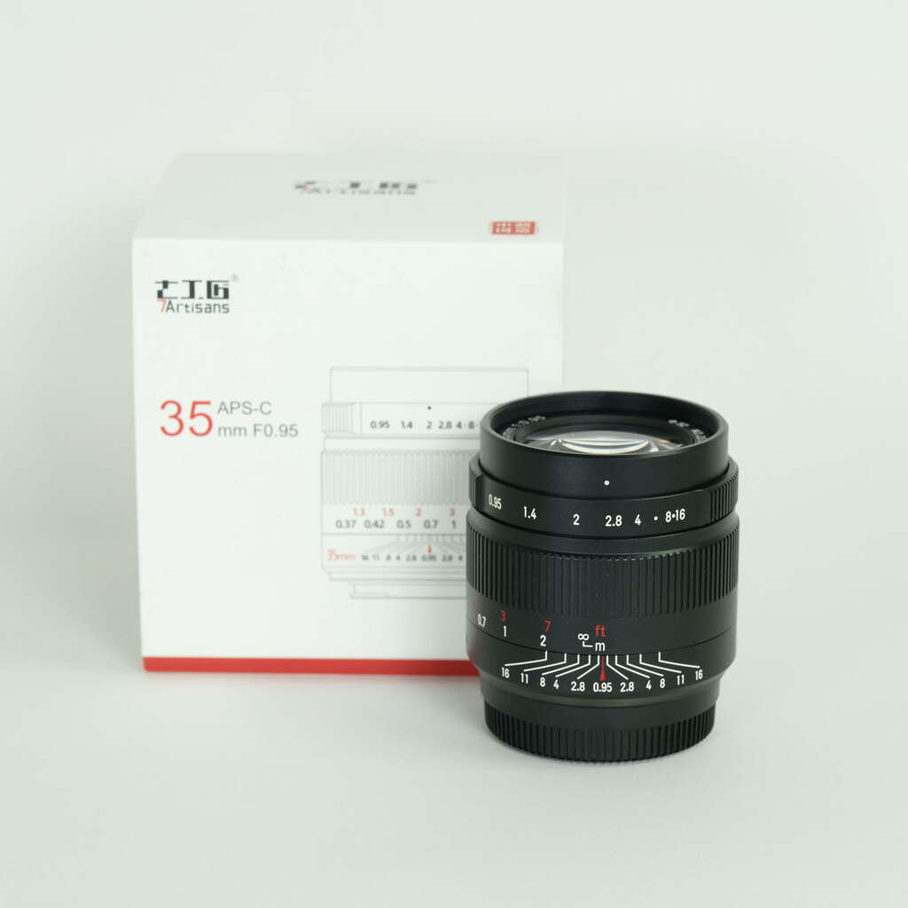 七工匠 7Artisans 35mm F0.95 (フジフイルムX用) ブラック