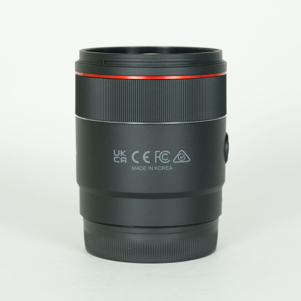 SAMYANG AF 24mm F1.8 FE (ソニーE用)の出品 | ONE SCENE（ワンシーン）
