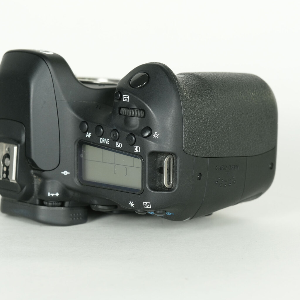 Canon EOS 80D Canon EOS 80D